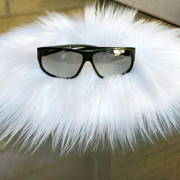 Dolce&Gabbana D&G Vintage Olive Green Sunglasses - Picture 2 of 6